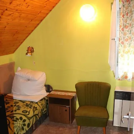 Ferienhaus Holiday Home Balatonszarszo 2