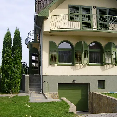 Holiday Home Balatonszarszo 2 * Balatonszarszo