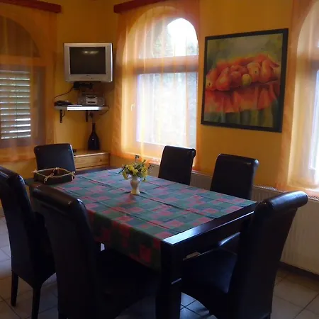Holiday Home Balatonszarszo 2 Ferienhaus