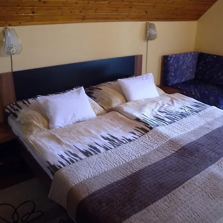 Holiday Home Balatonszarszo 2 Ferienhaus